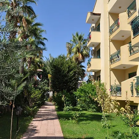Hibiscus Garden Hotel 3*