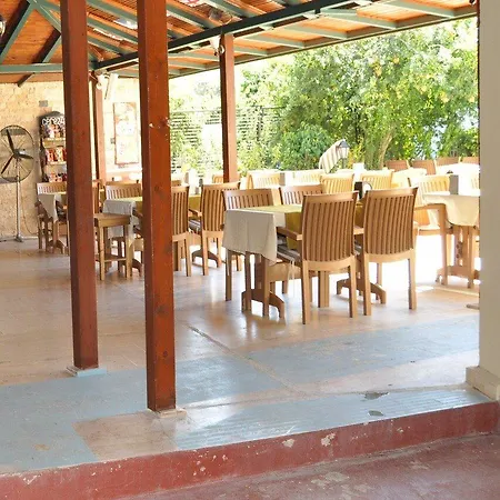 Hibiscus Garden Hotel