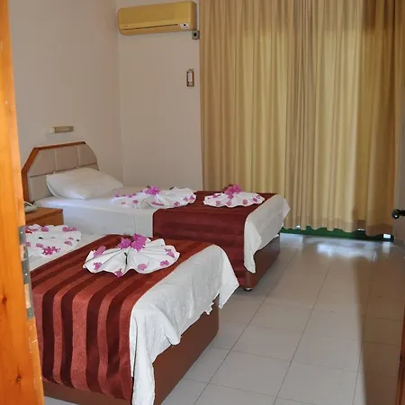 Hibiscus Garden Hotel Armutalan