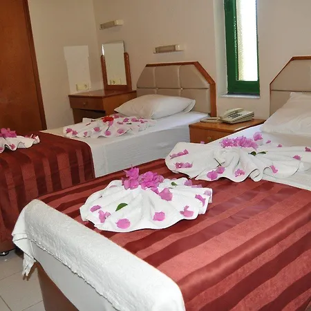 Hibiscus Garden Hotel