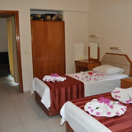 Hibiscus Garden Hotel 3*